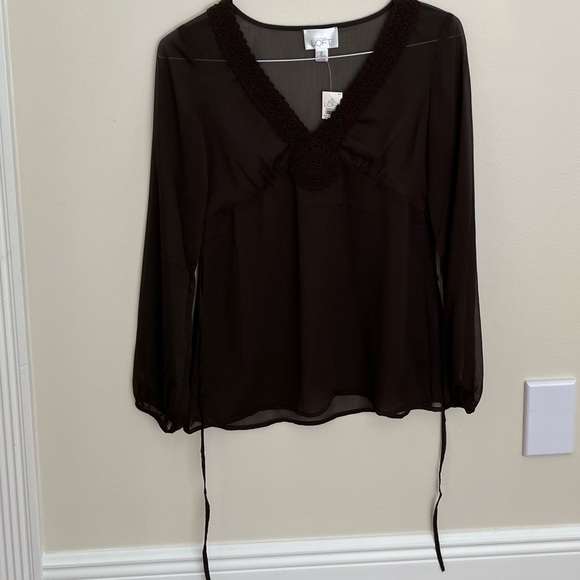 Loft| brown flowy blouse with lace detail - Picture 5 of 5